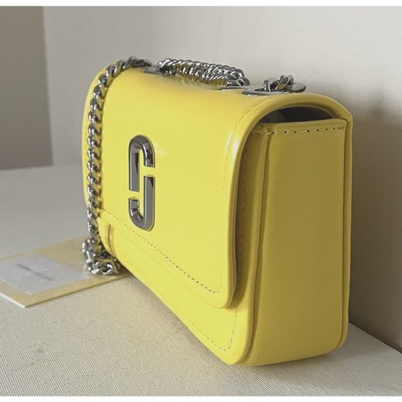 New Marc Jacobs The Glam Shot Mini Flap Crossbody bag Smooth Leather Golden Kiwi - Picture 4 of 6